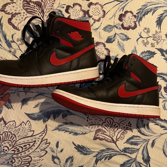 Wmns Air Jordan 1 High Zoom Comfort 'Black University Red' - Picture 10 of 14
